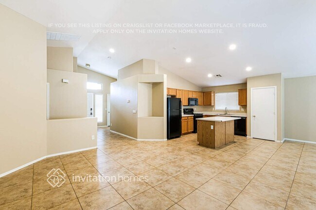Foto del edificio - 9129 W MacKenzie Dr