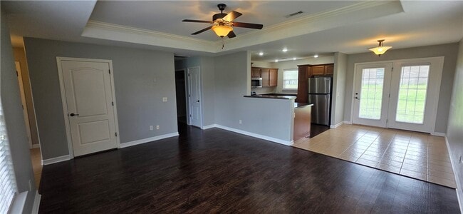 Building Photo - 1441 Colonel Hawthorne Dr