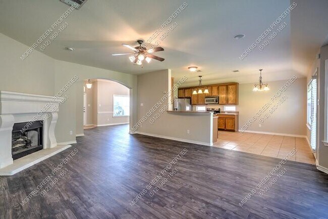 Foto del edificio - 138 Justin Leonard Dr