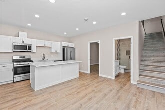 Building Photo - 5016 Chaparral Way