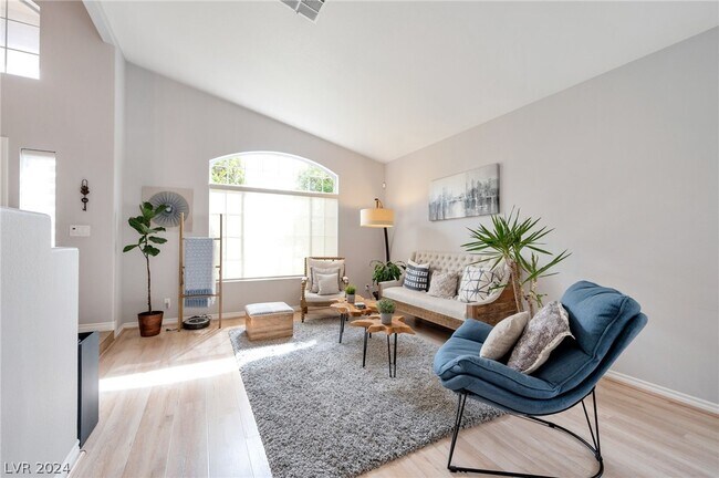 Foto del edificio - 2117 Greenhouse Ct