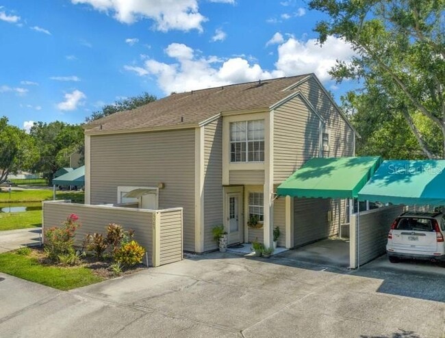 Foto del edificio - 6905 Lake Pl Ct