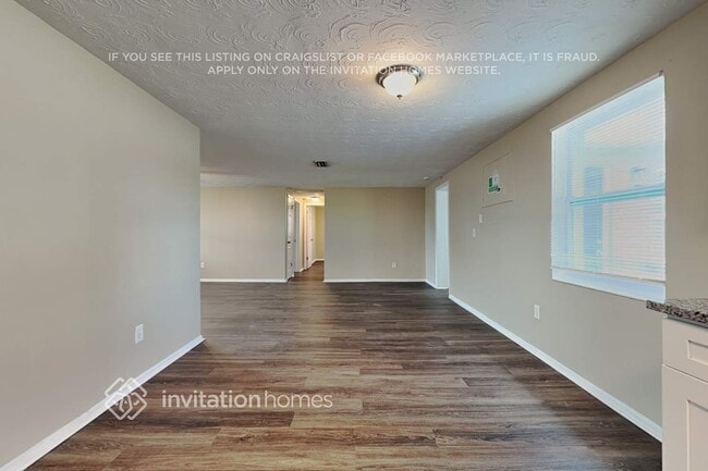 Foto del edificio - 3910 Beechwood Dr