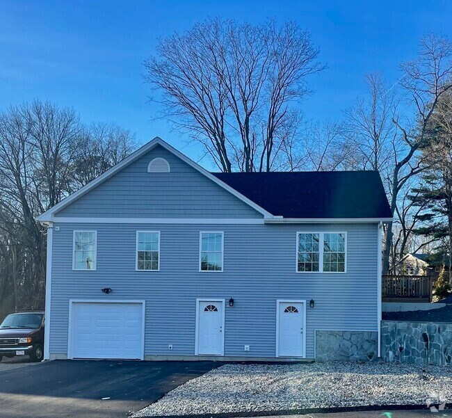 Apartments For Rent in East Longmeadow MA with Extra Storage 1