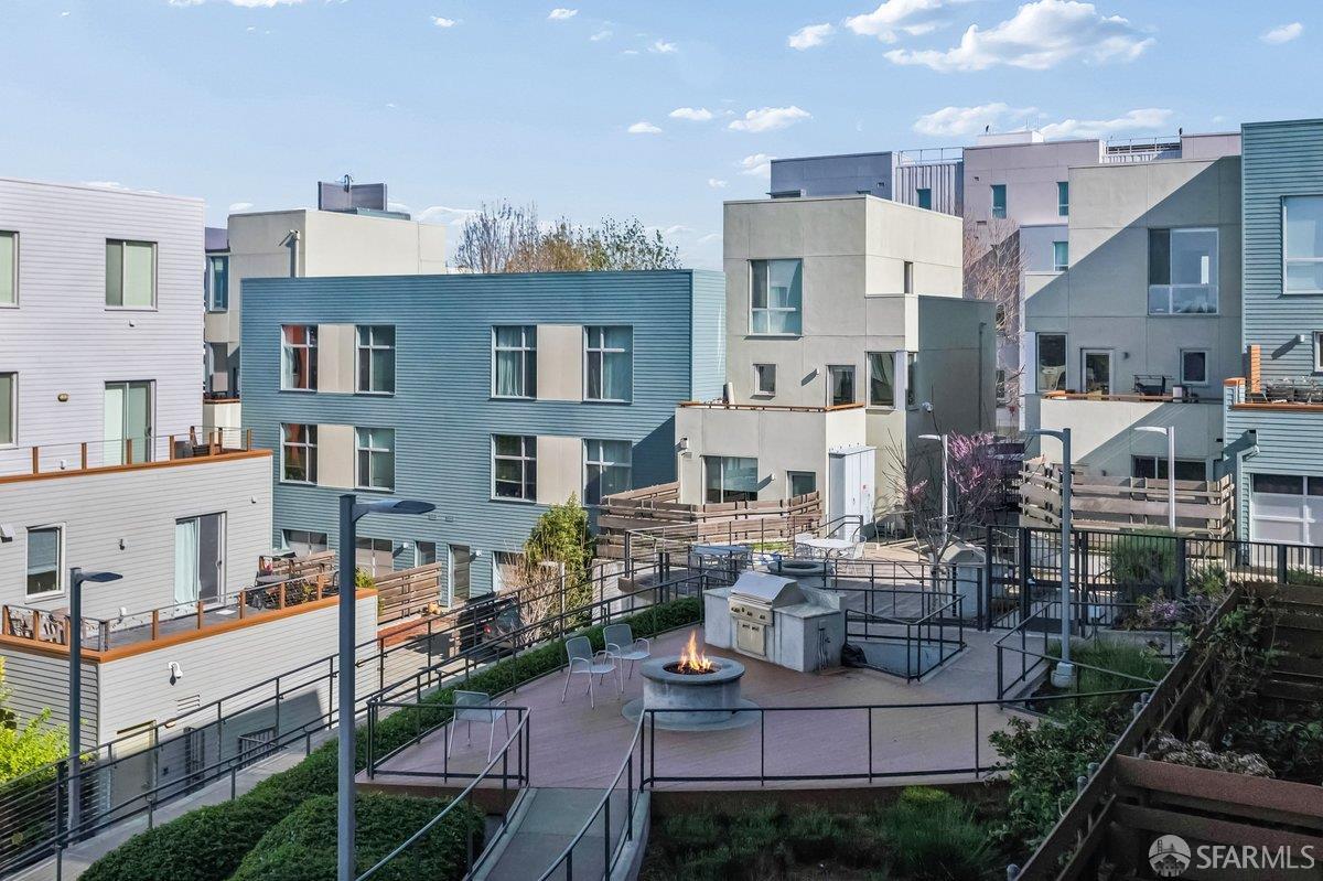 Building Photo - 50 Jerrold Ave