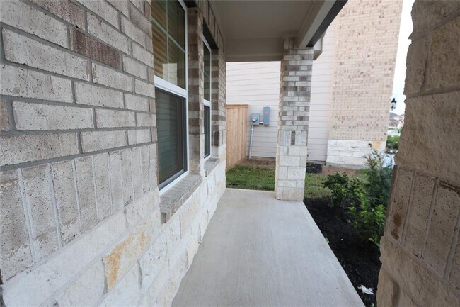 Building Photo - 6926 Lebec Dr