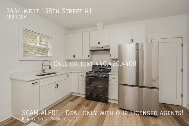Foto del edificio - 3444 W 135th St