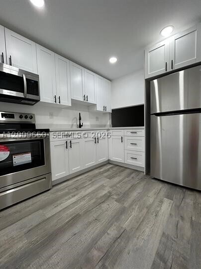 Building Photo - 8875 Fontainebleau Blvd