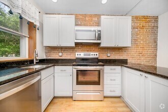 Building Photo - 46 Medford St