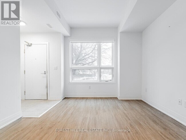 Photo du bâtiment - 15-15 Brenthall Ave