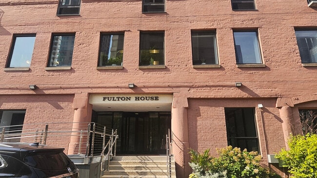 Building Photo - 345 N Canal St