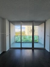 Building Photo - 4001 S Ocean Dr