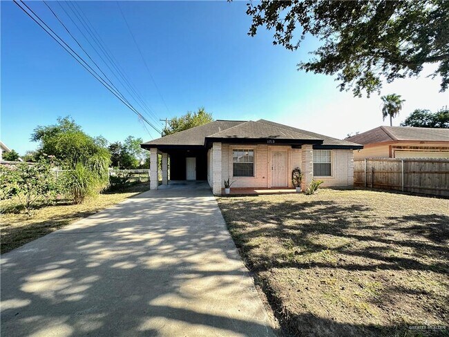 Building Photo - 1713 Laurel Ave