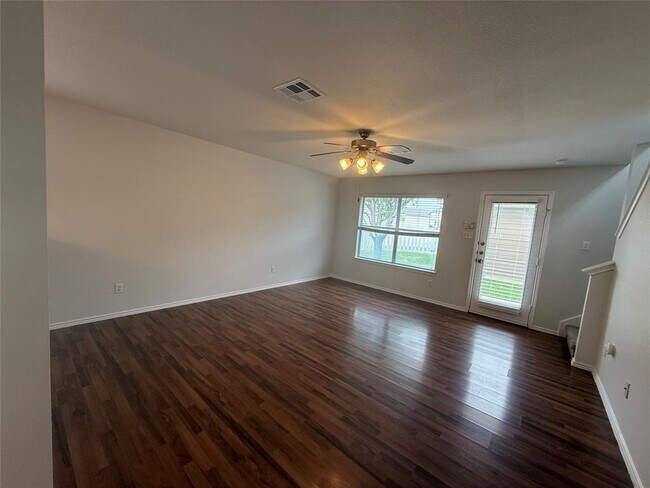 Foto del edificio - 408 N Cascades Ave