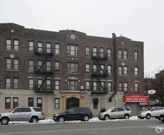 Building Photo - 82-92 Rockaway Pky