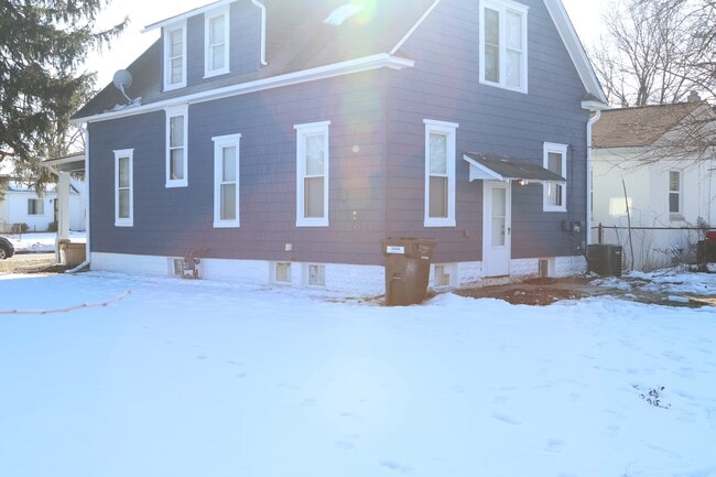 Foto del edificio - 1444 Genessee Ave