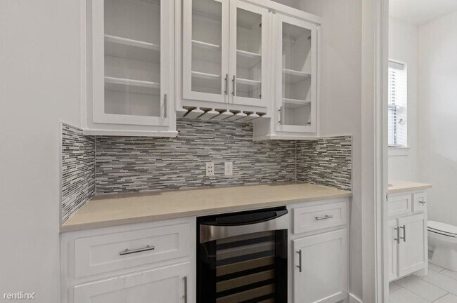 Foto del edificio - 2 br, 2.5 bath Townhome - 3020 Clamath Dr