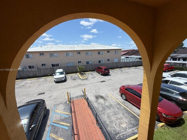 Foto del edificio - 6278 W 22nd Ct