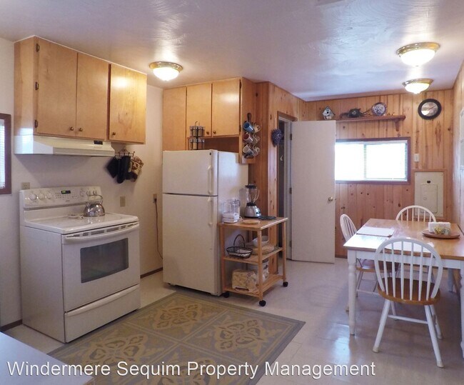 Building Photo - 1 br, 1 bath House - 206 Carlsborg Rd.