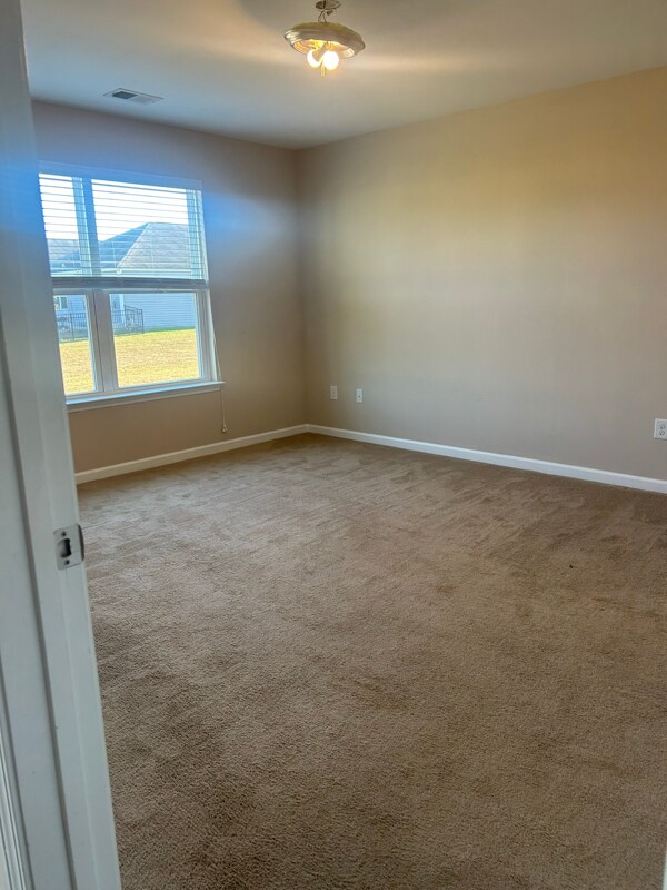 Foto del edificio - 192 Mountain Ash Ln