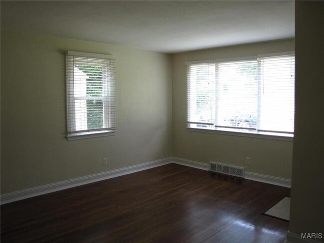 Building Photo - 10720 Tesshire Dr