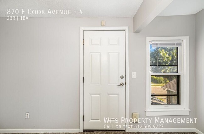 Foto del edificio - 870 Cook Ave E