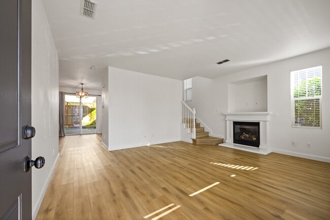 Foto del edificio - 2023 Northfield Dr