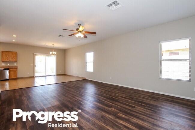 Foto del edificio - 1608 S 80th Ln