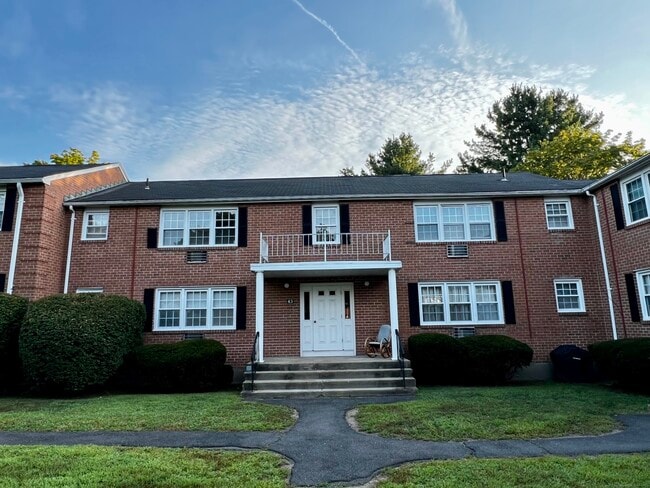 Foto del edificio - 9 Grandview Dr
