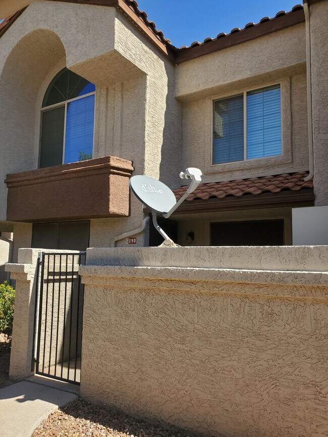 Foto del edificio - Fiesta Park Condos - 2 bd/2 ba - Mesa- Downstairs Condo