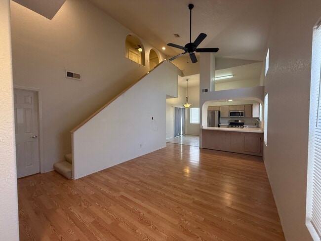 Building Photo - 11807 Calle Del Cid