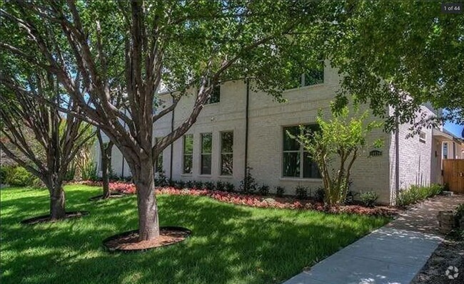 Building Photo - 10532 Barrywood Dr