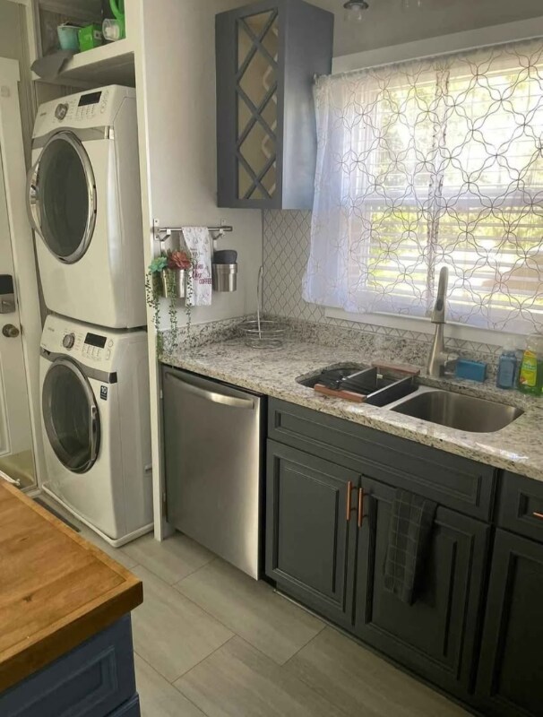 Foto del edificio - 1042 Interurban Ave