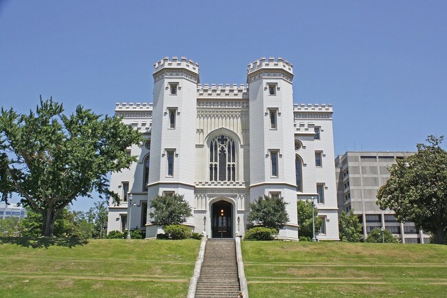 Built in 1847, the Old State Capitol Building is now a museum