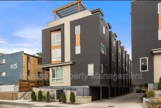 Building Photo - 2625 W 25th Ave