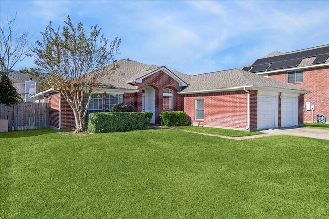 Building Photo - 3414 Sapling Oak Dr