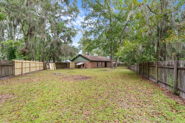 Foto del edificio - 16 Bitterroot Ln