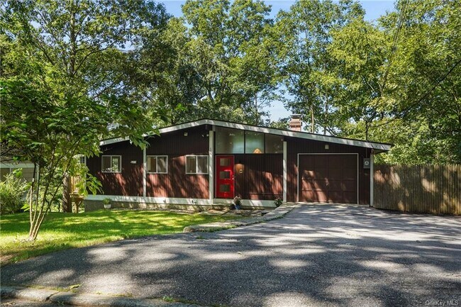 Building Photo - 196 Forest Dr