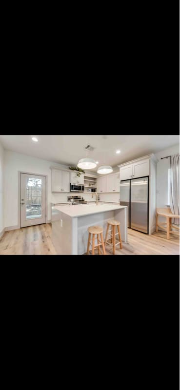 Foto del edificio - 2719 Foreman St