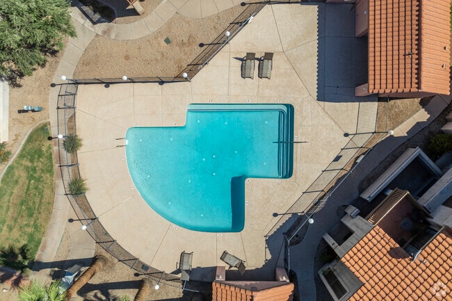 Building Photo - Papago Park Village