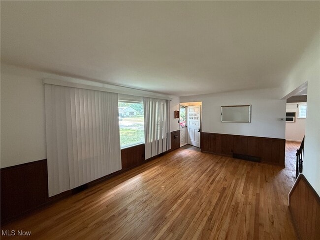 Building Photo - 1156 Haverston Rd