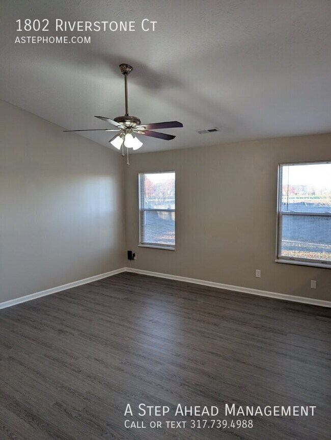 Foto del edificio - 1802 Riverstone Ct