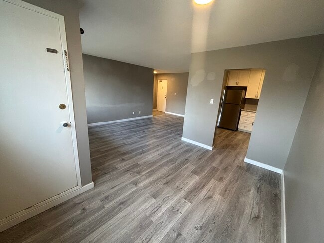 Building Photo - 343-343 Mill St