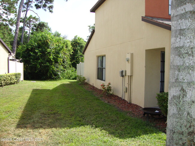 Building Photo - 655 Margie Dr