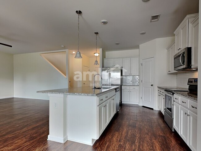 Foto del edificio - 218 Dogwood Cir