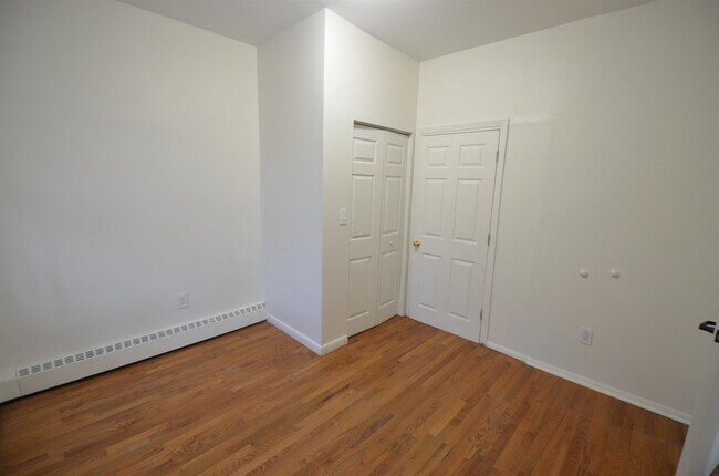 Building Photo - 241 Randolph Ave