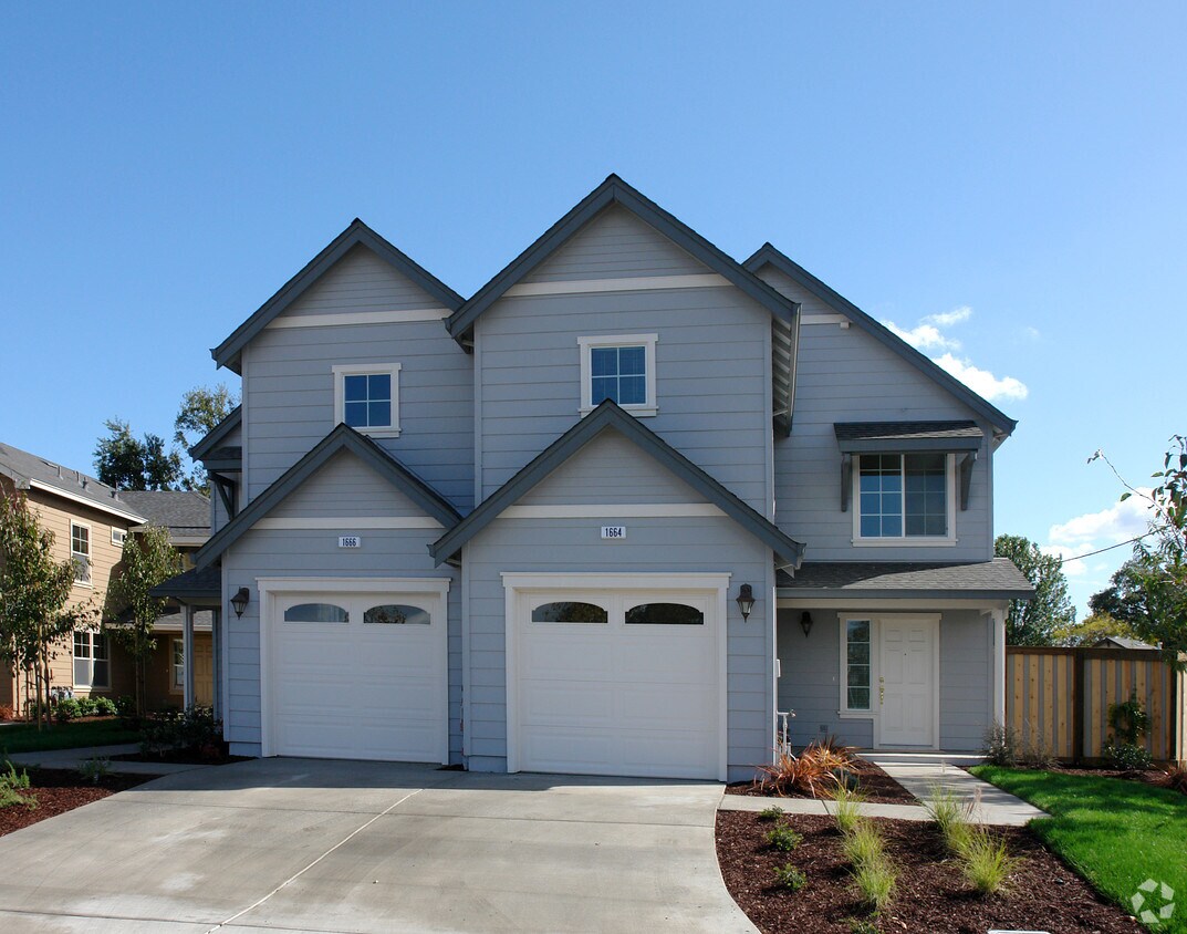 Building Photo - 1664 Levi