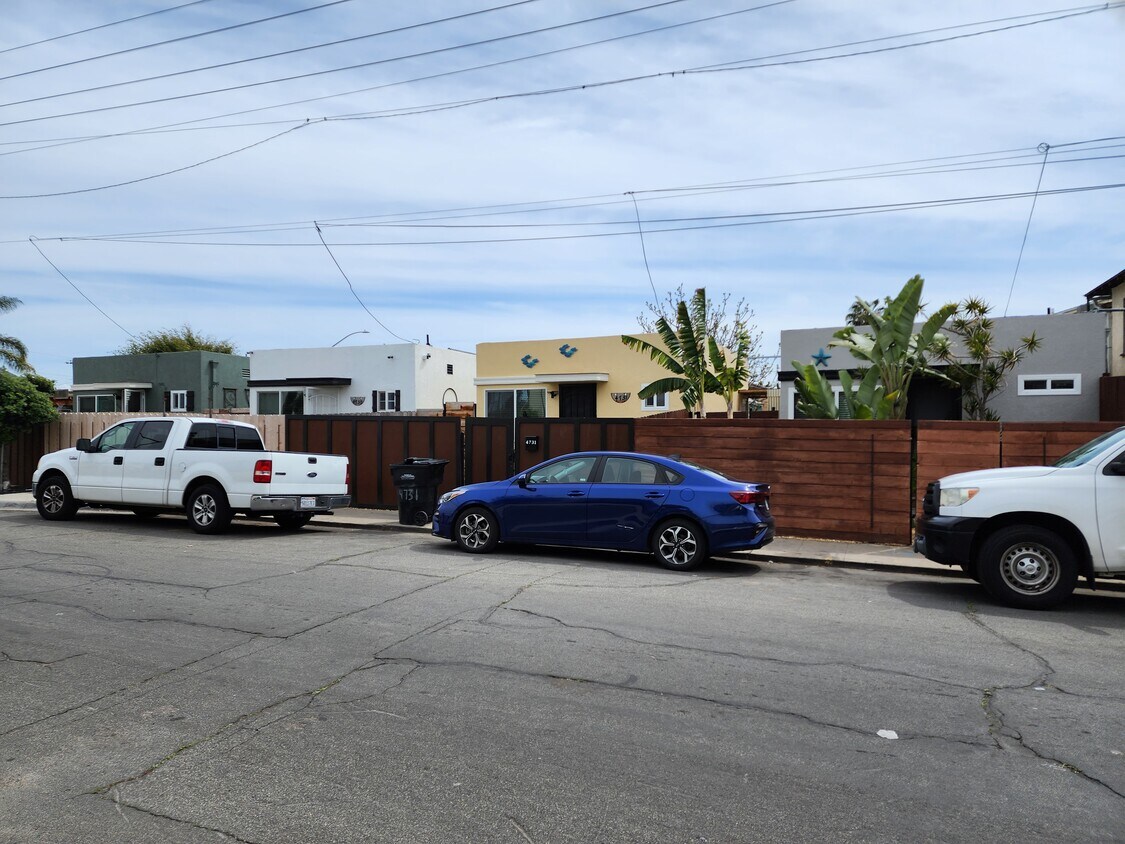 Primary Photo - 4739 Polk Ave