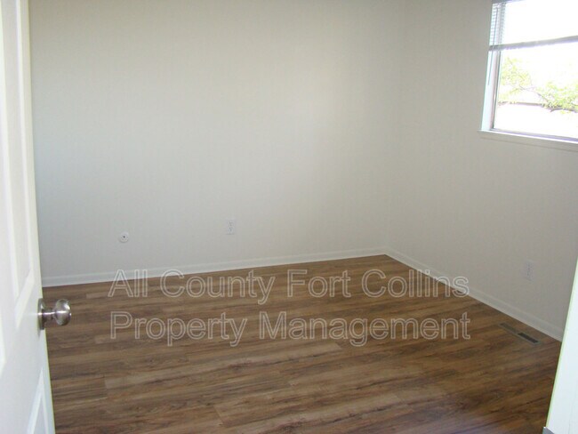 Foto del edificio - 1108 Baker St