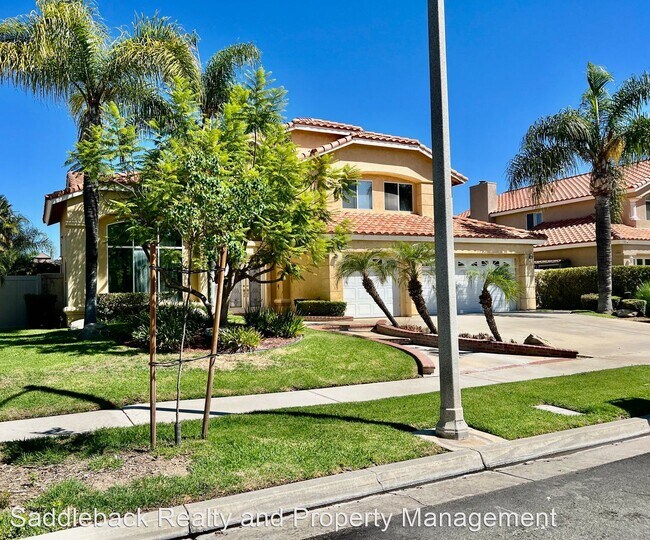 Building Photo - 4 br, 3 bath House - 701 Via Paraiso Cir